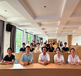 六月沧浪卷清雪，分明江山人在旦夕。2023年6月，常商学院贯彻“培养卓越人才，打造学习型企业”的使命，开展多项培训活动。